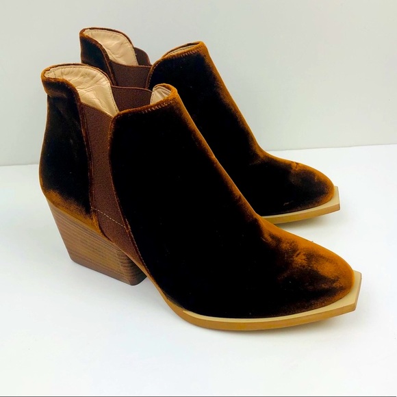 Anthropologie Shoes - Anthro Maddy Camel Velvet Booties SZ6